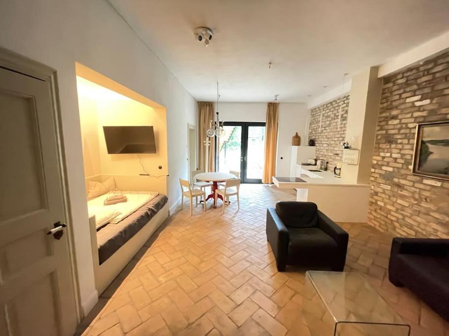 Апартаменты Kleine Backsteinloft Темплин Экстерьер фото